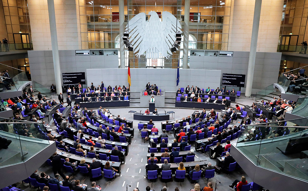 Parlamento alemão considera dinheiro defeituoso em bitcoin