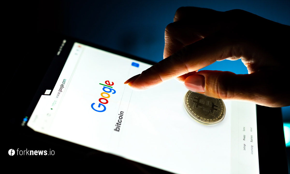 The number of Google searches for Bitcoin is growing despite the price drop