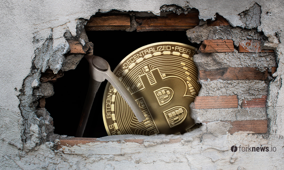 A mining farm was accidentally found in the wall of a Moscow restaurant