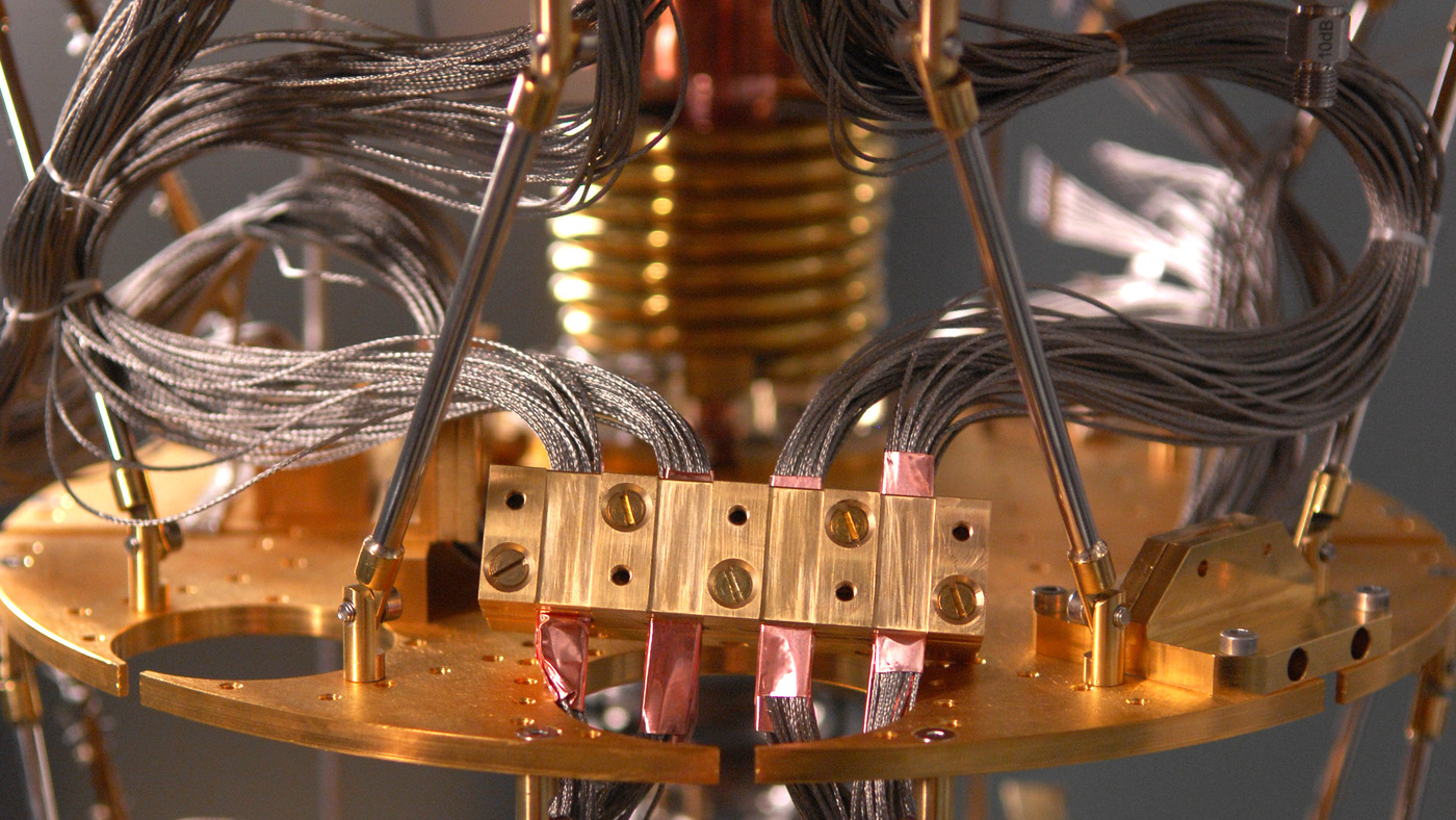 Scientists have developed a solid-state integrated quantum memory device