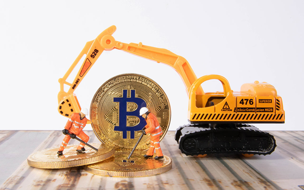 Miners began to liquidate their stocks of bitcoins