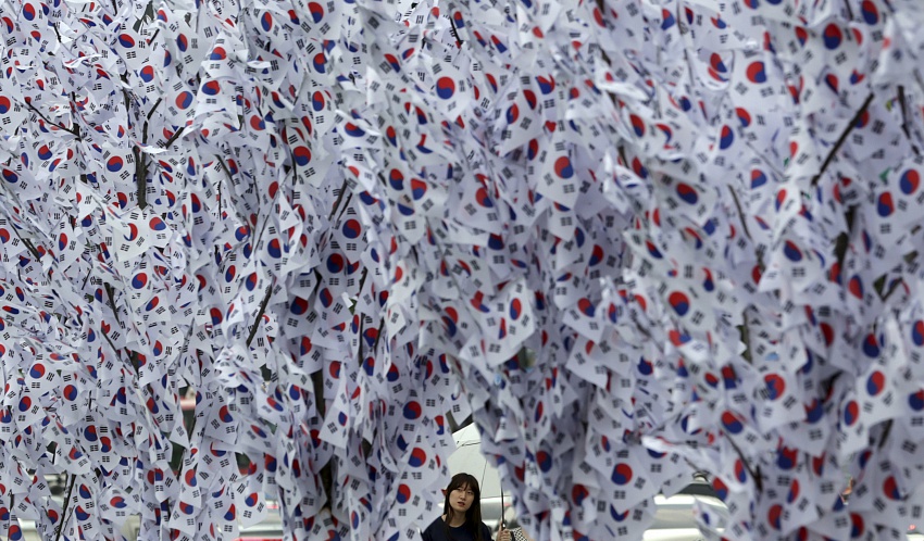 كوريا الجنوبية تبدأ اختبار الوون الرقمي العام المقبل
