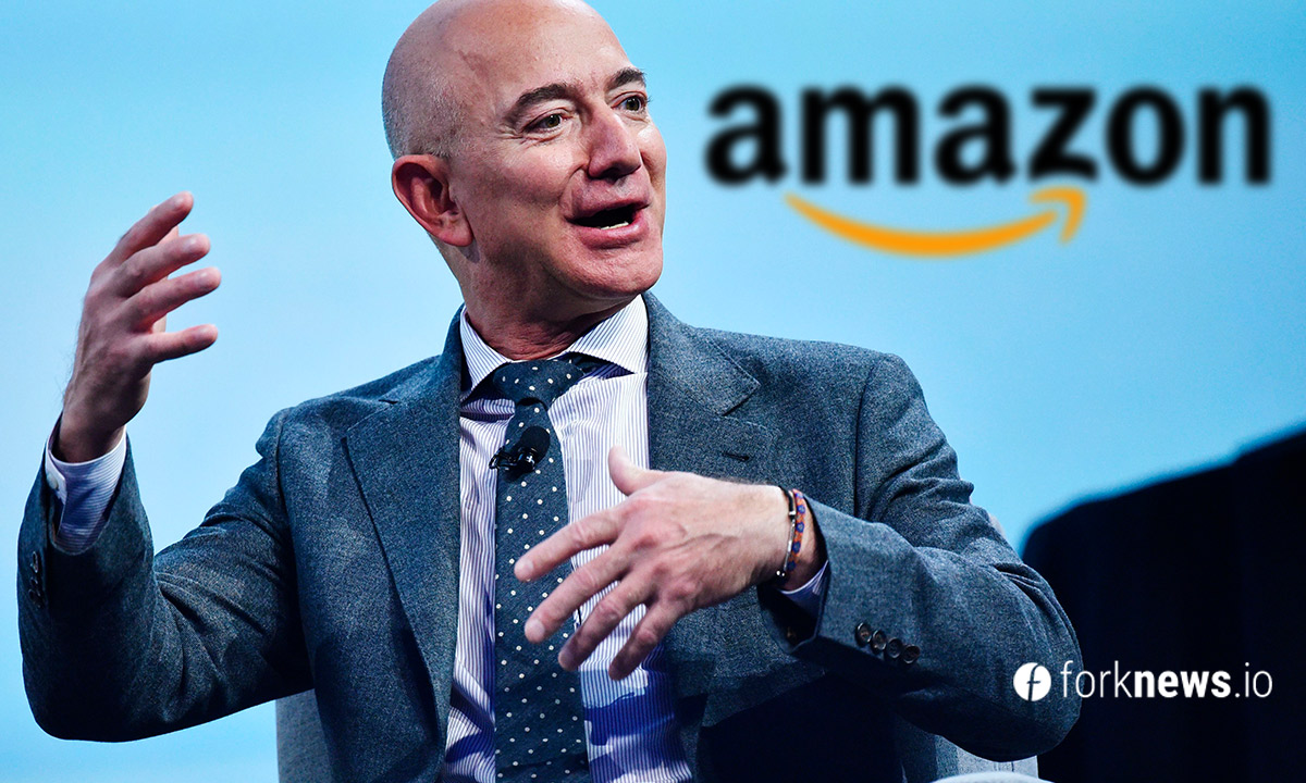 Jeff Bezos steps down as head of Amazon