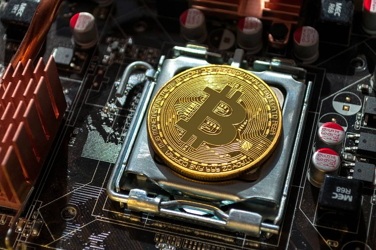 Bitcoin Miner Revenue Down 13% In February