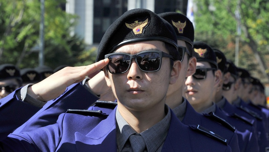 Polícia sul-coreana apreende criptomoeda de devedor que violou regras de trânsito