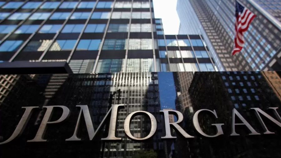 JPMorgan strategist advises investors to sell cryptocurrencies and buy stocks